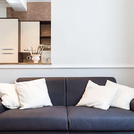 Frattina Royal Apartment