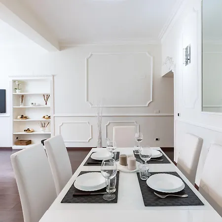 Apartment Frattina Royal Rom