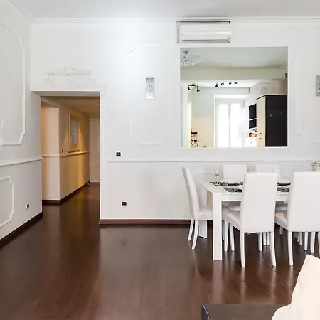 Frattina Royal Apartment