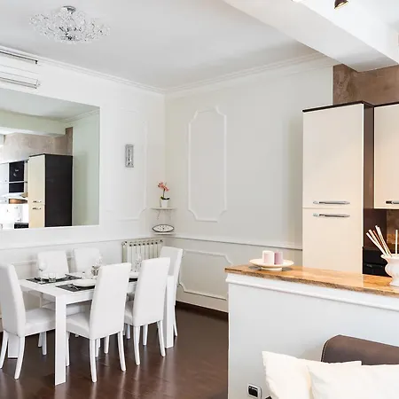 Frattina Royal Apartment *